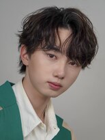 オーシャントーキョーオーバー 渋谷(OCEAN TOKYO OVER)&nbsp;波巻き束感ショートツーブロックマッシュアップバングコンマヘア