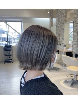 レノ(RENO) 方外ハネボブ/金沢美容院/Reno