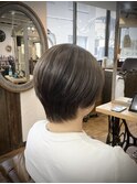 タイトなショートヘア