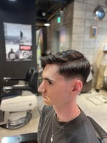 フランクスバーバー アンド ビアークラブ(FRANK'S BARBER and BEER CLUB)&nbsp;サイドパート