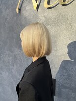 魅力倍増カールセミディシアーカラーダークアッシュショートヘア