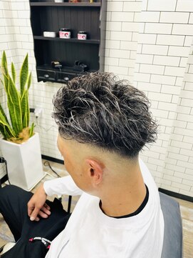 ルッソ 白浜店(LUSSO) オールバックフェード