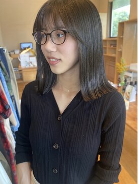 ナタリー(Natalie) 【パツっと大人ミディアム】