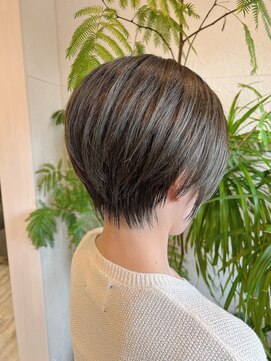 フゥカ 売市店(fuka) ショートボブ×ハイライト×マッドグレージュ　八戸