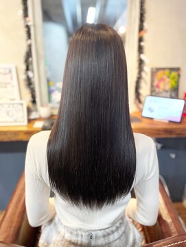 スローネ(THRONE) 縮毛矯正で艶髪／20代30代40代／新宿／髪質改善