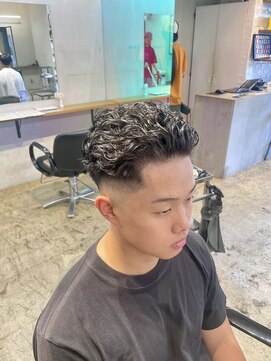 ザデイ カットアンドカルチャーショップ(THE DAY CUT&CULTURE SHOP) 極道パーマ