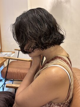 ラブハーツアンドビーヒガシウメダ(luve heart's And Be higashiumeda) ボブパーマ