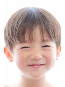 にもう キッズカットの王道　お坊ちゃん刈り