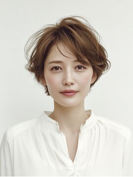 ビフィーノ リルネ(Bifino Rilune) 40代/50代 柔らかさ際立つ大人ショート