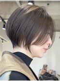 調布イルミナカラーマッシュショートヘアミルクティーベージュ