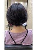 ショートボブのパープルグレージュ