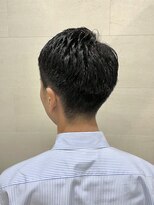 グレイスフル バーバープラチナム 六本木店(Graceful Barber platinum)&nbsp;刈り上げサイドパート