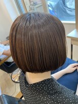 エンリー(ENlee)&nbsp;【川瀬莉穂】夏は首元スッキリ切りっぱなしボブ◎