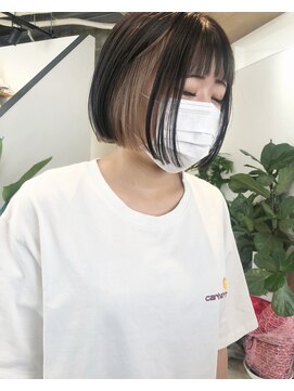 イット(it.) kana インナーカラー 切りっぱなしボブ