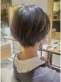 後頭部ふんわり、大人丸みショート