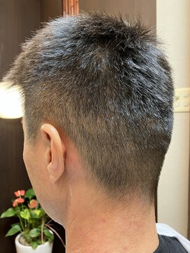 ヘアサロン大野 艶出専科本店 刈り上げに見せないベリーショート