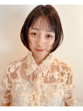 ミンクスリッカ 表参道(MINX RICCa) 【MINX RICCa-ミンクスリッカ-】顔まわりレイヤー×ショートボブ