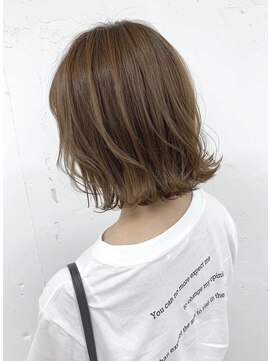 ロゼ 鳳(ROSE) 【ROSE】細めハイライト_くすみベージュ_ボブ