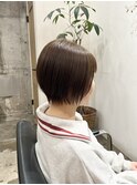 ツヤ髪スタイルニュアンスカラーショートボブセンターパート