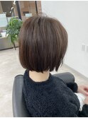 【明るく柔らかい印象に】艶出し高明度グレイカラー＋カット