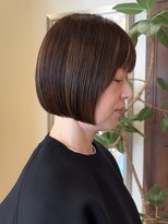 ビュートリアム265(BEAUTRIUM 265) 顎ラインボブ 切りっぱなしボブ ワンレングス ストレートパーマ