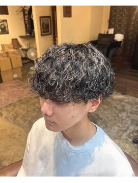シリー 浦添店(SILLY) 沖縄メンズ波巻きパーマ