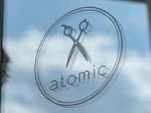 アトミック(atomic)の雰囲気（.）