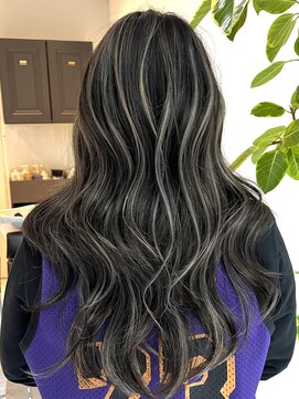 ヨロ 小岩(YOLO) 小岩ハイライトミルクティーグレージュレイヤーカット