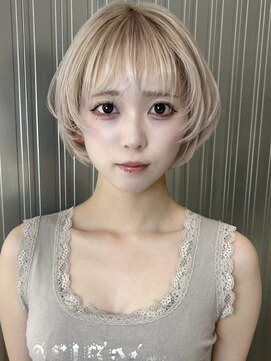 オニキス(ONYX) h26  ホワイトベージュカラー表参道レイヤーカット