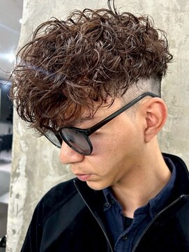 メンズサロン キング 梅田店(Men’s salon K!ng) ニュアンスパーマ/フェザーパーマ/シャドウパーマ/マッシュ