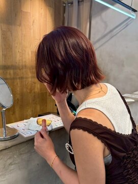 ロマリア(Lomalia) Lomalia表参道ナチュラル暖色カラーボブ