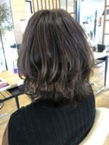 ベルポートヘア(Bellport hair)&nbsp;ミディアムレングスゆる巻き