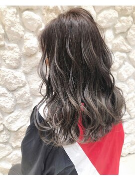 モアナ バイ ヘッドライト 沖縄東崎店(Moana by HEADLIGHT) バレイヤージュ＃グレージュ＃大人かわいい＃デザインカラー