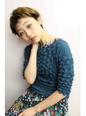 刈り上げ女子　ウルフショート