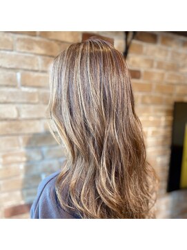 リーヘア(Ly hair) 立体感ハイライト
