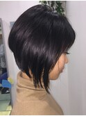 女性らしさ抜群のボブスタイル