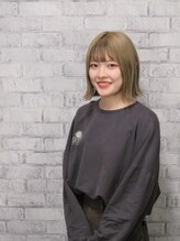 シンプル(Simple)&nbsp;佐藤　 亜美