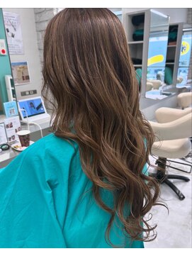 リーホリエ(Lee Horie) 【高木】大人女性の白髪染め◎