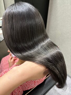 ネウィ 秋田(newi) アッシュグレージュ