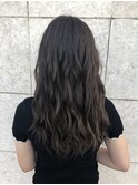 ナチュラルグレージュ