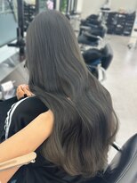 アルドーレフィエロ シンサイバシ(Ardore fiero shinsaibashi) アッシュグレー/アッシュブラック【小山田繭】20代30代40代