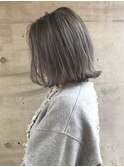 20代30代40代外ハネアッシュグレージュ肩ライン耳掛け
