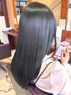 アルバ ヘアリゾート(ALBA) クラゲヘアー/小顔/ココアベージュ/オリーブグレー/三鷹