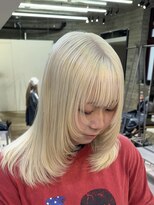ヲタク(wotaku.)&nbsp;ホワイトブロンド抜きっぱなしブリーチハイトーンケアブリーチ