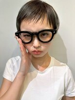 ヴヴ(Bub)&nbsp;ベリーショート アシンメトリー ブリーチ ブルーグレー 艶髪