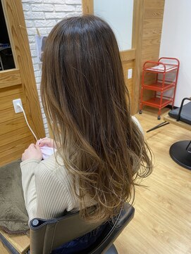 ルーツ ビギン(ROOTS BEGIN) フェミニンローレイヤー