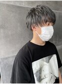 スモーキーグレー
