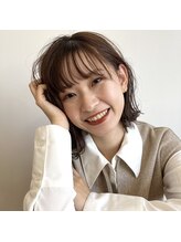 【カットのこだわり2】顔まわりの繊細なカットとバランスで叶える『顔型補正小顔カット』