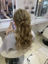 ジューシーティーティー(JUICY tt)&nbsp;ふわふわハーフアップ