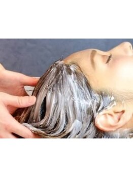 悩みに合わせて選べるスパ♪頭皮の汚れを落とし、オールハンドのマッサージで癒しのひと時をご提供♪